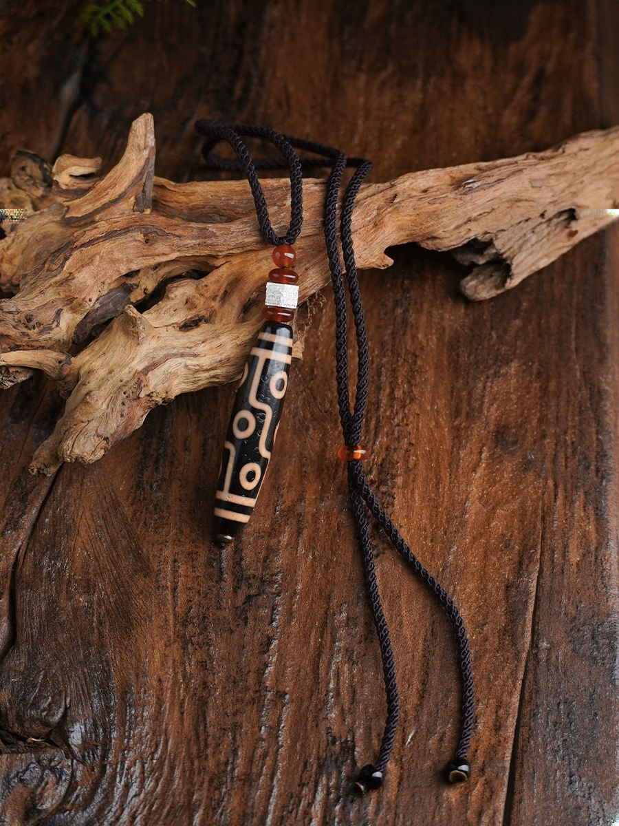 Potala Palace Nine-Eye Dzi Bead Pendant – Tibetan Lucky Amulet Necklace with Agate & Coconut Bead Accents, Unisex Adjustable Cord