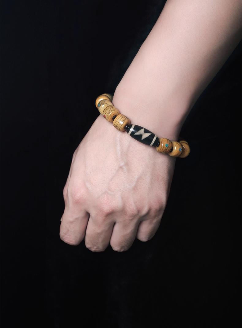 Tibetan Nine-Eyed Dzi Bead & Carved Yak Bone Bracelet – Inspired by Potala Palace Treasures