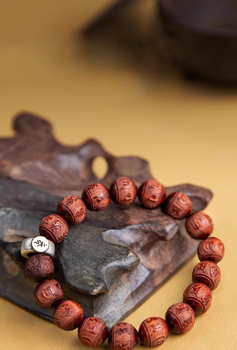 Tibetan Red Sandalwood Six-Word Mantra Bead Bracelet – Sacred Protection & Meditation