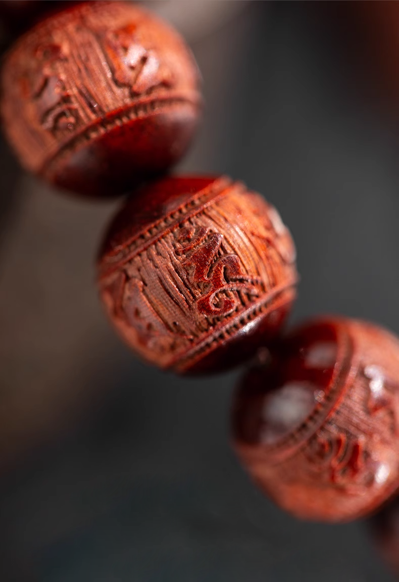 Tibetan Red Sandalwood Six-Word Mantra Bead Bracelet – Sacred Protection & Meditation