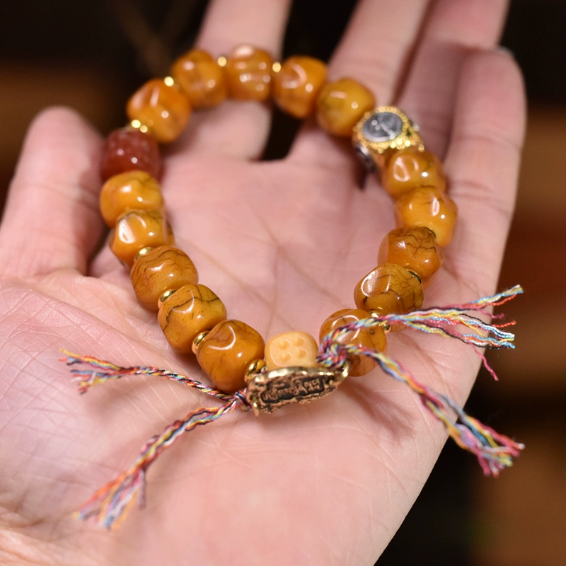 Tibetan Yak Bone Bracelet – Hand-Carved Bodhi Seed Style Beads for Men and Women